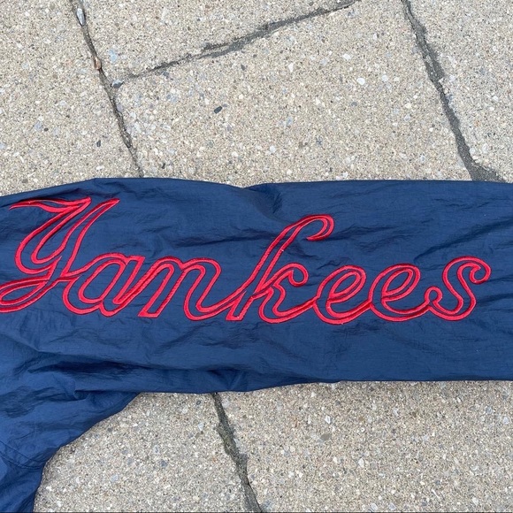 Vintage New York Yankees Windbreaker - Picture 3 of 4